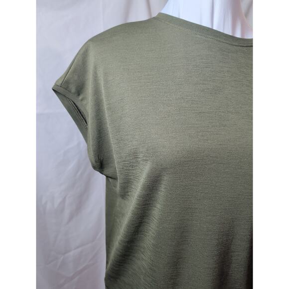 Chico's Women's Tunic Top Shirt Olive Green Stretchy Flowy Short Size Small 0 - Picture 2 of 13
